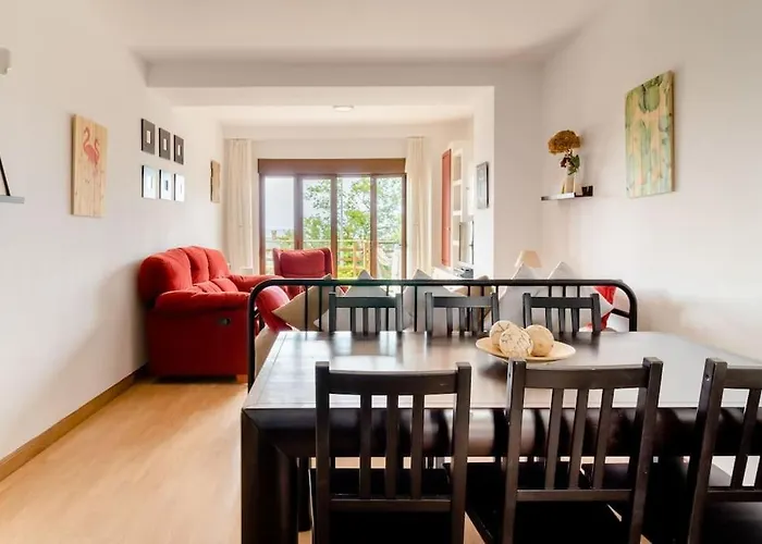 Casa De Las Flores - Apartamento Con Jardin Privado Frente A La Playa De Comillas