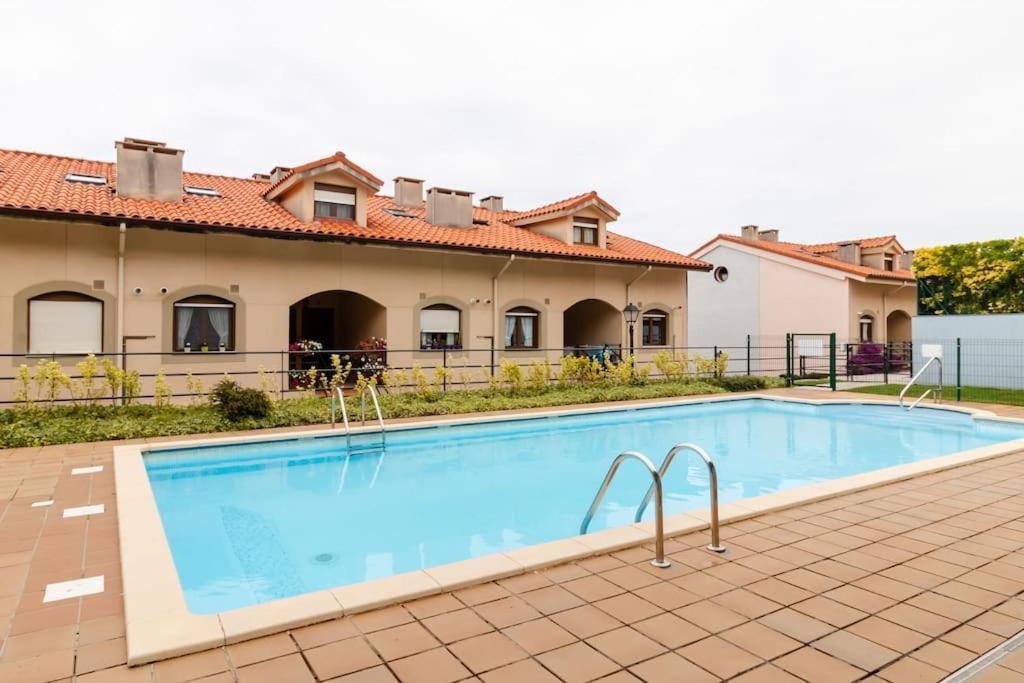 Casa De Flores - Con Jardin Privado Frente A La Playa De Comillas