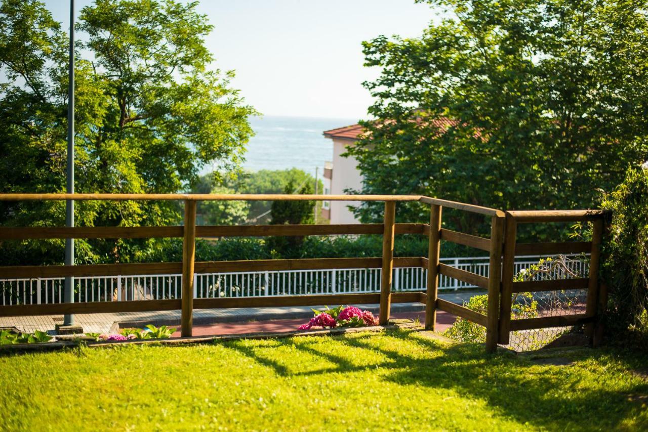 Casa De Flores - Con Jardin Privado Frente A La Playa De Comillas